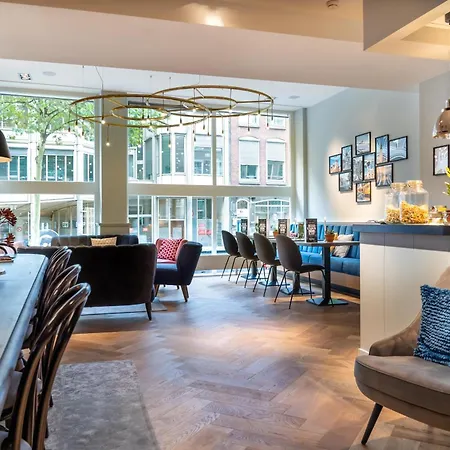 מלון Port Cleve 4*