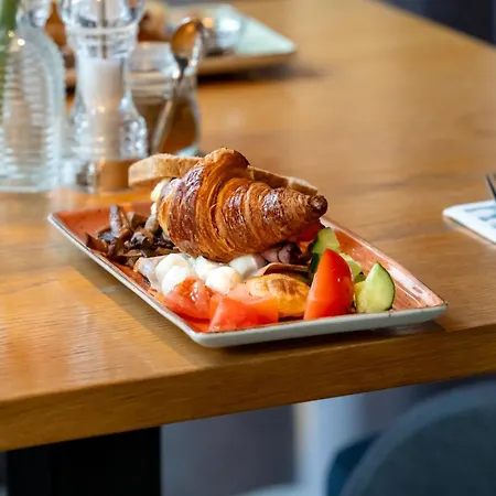 Port Cleve 4* Amsterdam