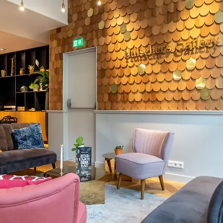 Port Cleve Hotel