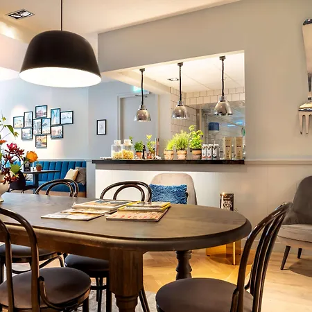 Port Cleve 4* Amsterdam